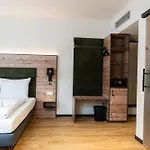 Sekra Stadthotel מלון היידנהיים אן דר ברנץ