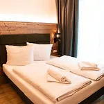 Sekra Stadthotel *