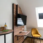 Sekra Stadthotel מלון *