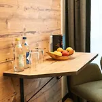 Sekra Stadthotel מלון
