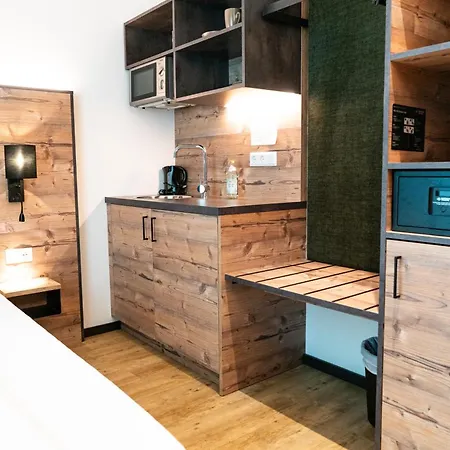מלון Sekra Stadthotel
