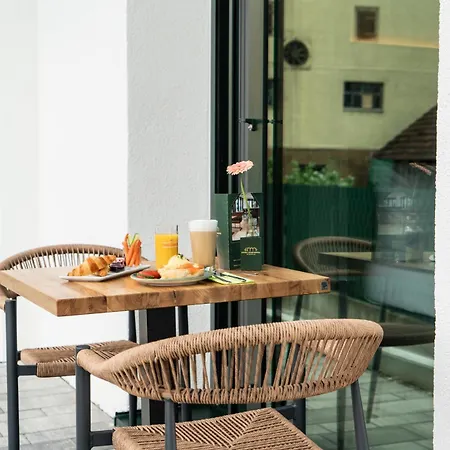 Sekra Stadthotel 호텔