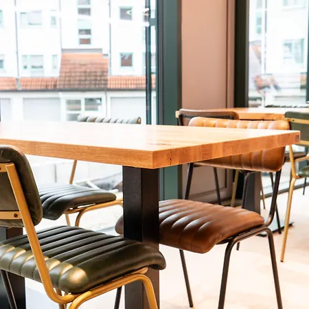 Sekra Stadthotel * 하이덴하임안데어브렌츠