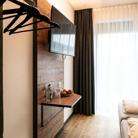 Sekra Stadthotel 하이덴하임안데어브렌츠