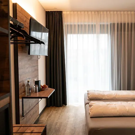 Sekra Stadthotel ホテル *